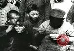 Image les enfants pauvres Chine, 1932, de la seconde 38 séquences d'archives historiques vidéo 65675066268