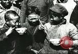 Image les enfants pauvres Chine, 1932, de la seconde 48 séquences d'archives historiques vidéo 65675066268