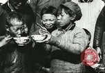 Image les enfants pauvres Chine, 1932, de la seconde 53 séquences d'archives historiques vidéo 65675066268