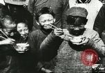 Image les enfants pauvres Chine, 1932, de la seconde 60 séquences d'archives historiques vidéo 65675066268