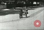 Image les enfants pauvres Chine, 1932, de la seconde 8 séquences d'archives historiques vidéo 65675066270