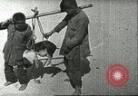 Image les enfants pauvres Chine, 1932, de la seconde 11 séquences d'archives historiques vidéo 65675066270