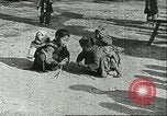 Image les enfants pauvres Chine, 1932, de la seconde 10 séquences d'archives historiques vidéo 65675066272