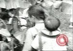 Image les enfants pauvres Chine, 1932, de la seconde 22 séquences d'archives historiques vidéo 65675066272
