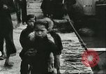 Image les enfants pauvres Chine, 1932, de la seconde 42 séquences d'archives historiques vidéo 65675066272