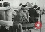 Immagine di Le miniere di sale Tze-Kung Cina, 1944, secondo 40 filmato di repertorio 65675066278