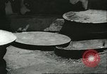 Immagine di Le miniere di sale Tze-Kung Cina, 1944, secondo 50 filmato di repertorio 65675066278