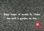 Standbild das Leben der Reichen und der Armen China, 1932, aus Sekunde 5 historischem Filmmaterial Videoclip 65675066296