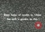Standbild das Leben der Reichen und der Armen China, 1932, aus Sekunde 6 historischem Filmmaterial Videoclip 65675066296