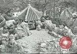 Standbild das Leben der Reichen und der Armen China, 1932, aus Sekunde 9 historischem Filmmaterial Videoclip 65675066296