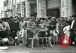 Standbild Straßenkünstler China, 1932, aus Sekunde 16 historischem Filmmaterial Videoclip 65675066298