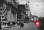Immagine di Shanghai 1920s frenetica città scene di strada Shanghai in Cina, 1928, secondo 9 filmato di repertorio 65675066301