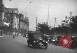 Immagine di Shanghai 1920s frenetica città scene di strada Shanghai in Cina, 1928, secondo 20 filmato di repertorio 65675066301