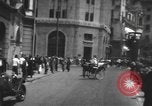 Immagine di Shanghai 1920s frenetica città scene di strada Shanghai in Cina, 1928, secondo 25 filmato di repertorio 65675066301
