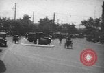 Immagine di Shanghai 1920s frenetica città scene di strada Shanghai in Cina, 1928, secondo 47 filmato di repertorio 65675066301