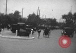 Immagine di Shanghai 1920s frenetica città scene di strada Shanghai in Cina, 1928, secondo 49 filmato di repertorio 65675066301