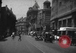 Immagine di Shanghai 1920s frenetica città scene di strada Shanghai in Cina, 1928, secondo 54 filmato di repertorio 65675066301