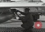 Immagine di F-86 Sabre La corea di Suwon, 1953, secondo 4 filmato di repertorio 65675066306