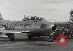 Immagine di F-86 Sabre La corea di Suwon, 1953, secondo 18 filmato di repertorio 65675066307