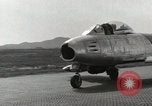 Immagine di F-86 Sabre La corea di Suwon, 1953, secondo 42 filmato di repertorio 65675066307
