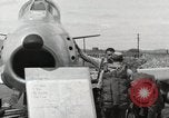 Immagine di F-86 Sabre La corea di Suwon, 1953, secondo 30 filmato di repertorio 65675066309