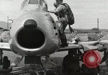 Immagine di F-86 Sabre La corea di Suwon, 1953, secondo 40 filmato di repertorio 65675066309