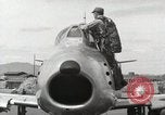 Immagine di F-86 Sabre La corea di Suwon, 1953, secondo 43 filmato di repertorio 65675066309