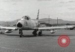Standbild F-86 Sabre Südkorea, 1953, aus Sekunde 24 historischem Filmmaterial Videoclip 65675066311