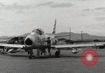 Standbild F-86 Sabre Südkorea, 1953, aus Sekunde 34 historischem Filmmaterial Videoclip 65675066311
