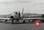 Standbild F-86 Sabre Südkorea, 1953, aus Sekunde 40 historischem Filmmaterial Videoclip 65675066311