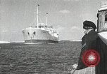 Standbild Suez Canal beschlagnahmt durch die Ägypter Alexandria, 1956, aus Sekunde 54 historischem Filmmaterial Videoclip 65675066312
