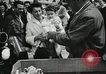 Standbild amerikanische Bürger San Bruno California USA, 1956, aus Sekunde 13 historischem Filmmaterial Videoclip 65675066314