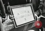 Standbild amerikanische Bürger San Bruno California USA, 1956, aus Sekunde 23 historischem Filmmaterial Videoclip 65675066314