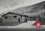 Standbild amerikanische Bürger San Bruno California USA, 1956, aus Sekunde 29 historischem Filmmaterial Videoclip 65675066314