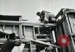 Standbild amerikanische Bürger San Bruno California USA, 1956, aus Sekunde 32 historischem Filmmaterial Videoclip 65675066314