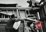 Standbild amerikanische Bürger San Bruno California USA, 1956, aus Sekunde 33 historischem Filmmaterial Videoclip 65675066314