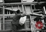 Standbild amerikanische Bürger San Bruno California USA, 1956, aus Sekunde 34 historischem Filmmaterial Videoclip 65675066314