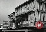 Standbild amerikanische Bürger San Bruno California USA, 1956, aus Sekunde 42 historischem Filmmaterial Videoclip 65675066314