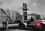 Standbild amerikanische Bürger San Bruno California USA, 1956, aus Sekunde 45 historischem Filmmaterial Videoclip 65675066314