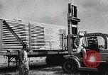 Standbild amerikanische Bürger San Bruno California USA, 1956, aus Sekunde 47 historischem Filmmaterial Videoclip 65675066314
