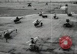 Standbild Hubschrauber Schule Frankreich, 1956, aus Sekunde 9 historischem Filmmaterial Videoclip 65675066315