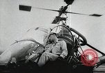 Standbild Hubschrauber Schule Frankreich, 1956, aus Sekunde 13 historischem Filmmaterial Videoclip 65675066315