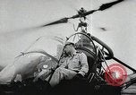 Standbild Hubschrauber Schule Frankreich, 1956, aus Sekunde 15 historischem Filmmaterial Videoclip 65675066315
