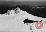 Standbild Hubschrauber Schule Frankreich, 1956, aus Sekunde 33 historischem Filmmaterial Videoclip 65675066315