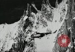 Standbild Hubschrauber Schule Frankreich, 1956, aus Sekunde 56 historischem Filmmaterial Videoclip 65675066315