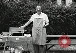 Standbild Bert Bacharach United States USA, 1956, aus Sekunde 10 historischem Filmmaterial Videoclip 65675066316
