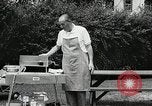 Standbild Bert Bacharach United States USA, 1956, aus Sekunde 11 historischem Filmmaterial Videoclip 65675066316