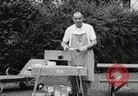 Standbild Bert Bacharach United States USA, 1956, aus Sekunde 22 historischem Filmmaterial Videoclip 65675066316