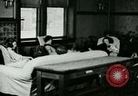 Immagine di Le donne dipendenti United States USA, 1918, secondo 6 filmato di repertorio 65675066337