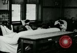 Immagine di Le donne dipendenti United States USA, 1918, secondo 14 filmato di repertorio 65675066337